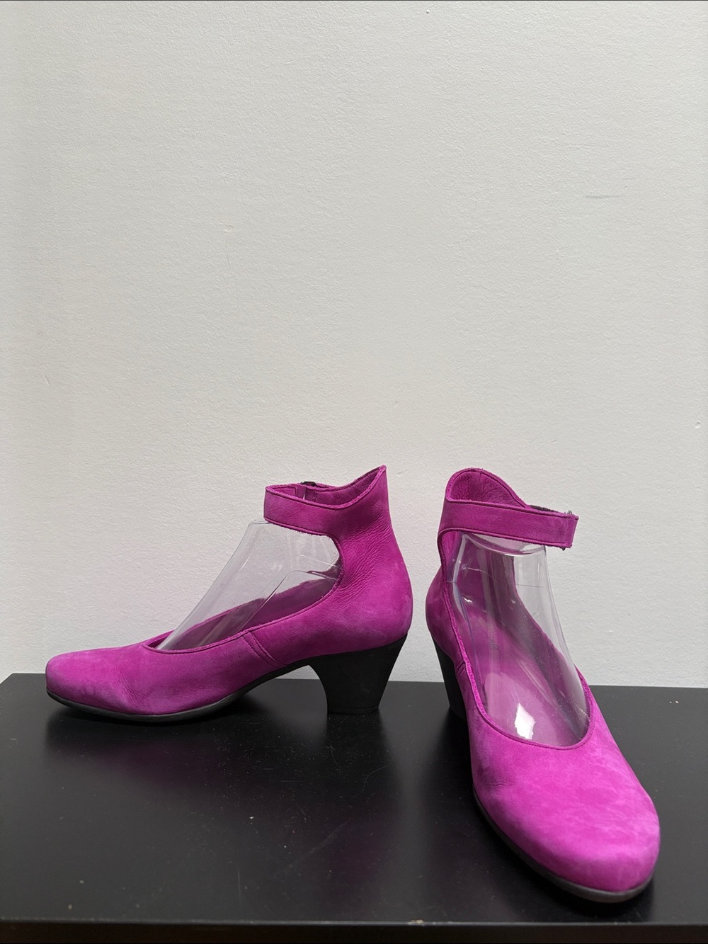 Arche suede leather heels closed toe ankle Velcro strap purple pink 7.5 8